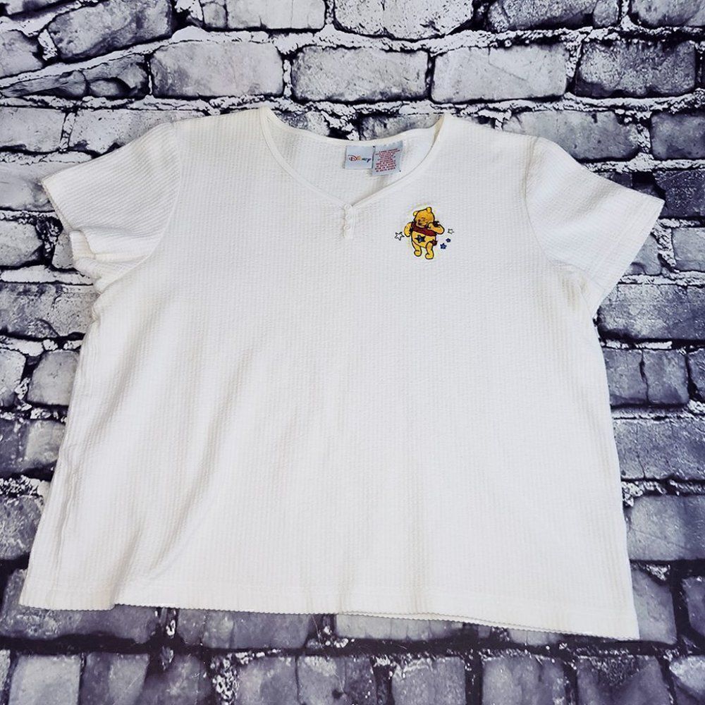 Disney creamy white embroidered Winnie the Pooh stars short sleeve top